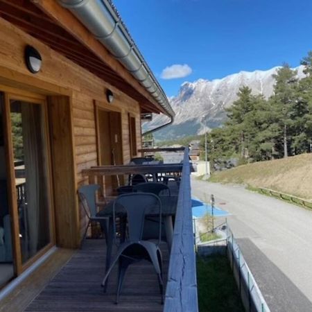 Appartement De Charme Dans Residence Avec Piscine La Joue Du Loup Saint-Étienne-en-Dévoluy المظهر الخارجي الصورة