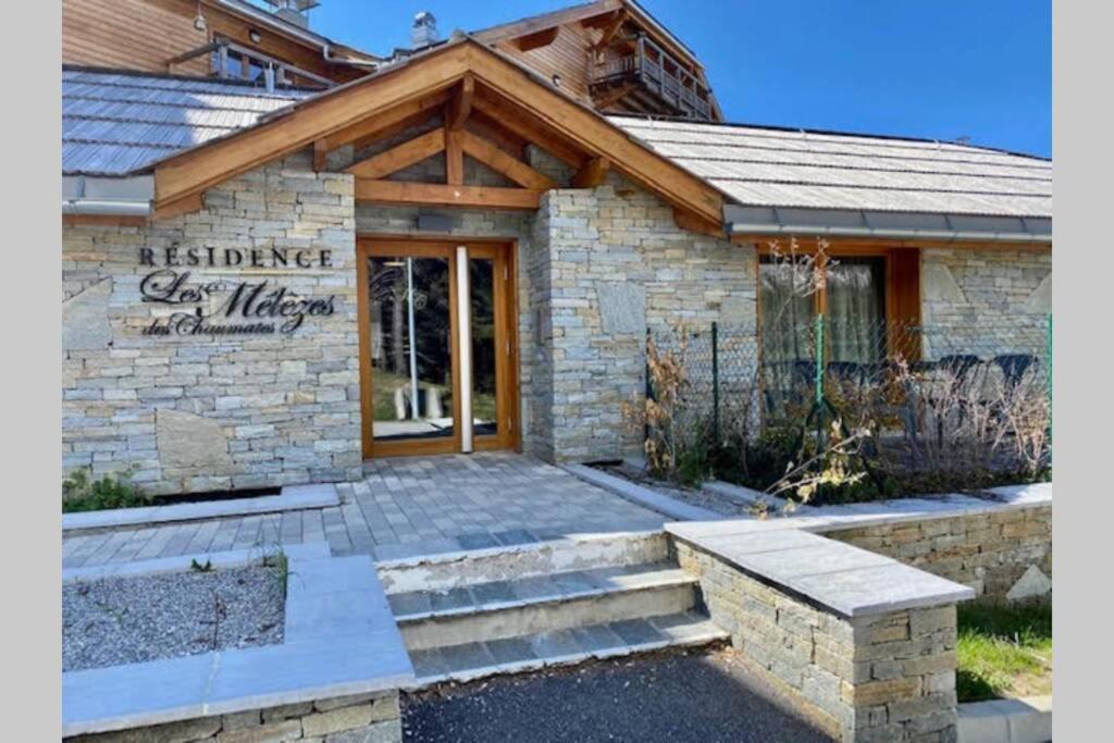 Appartement De Charme Dans Residence Avec Piscine La Joue Du Loup Saint-Étienne-en-Dévoluy المظهر الخارجي الصورة