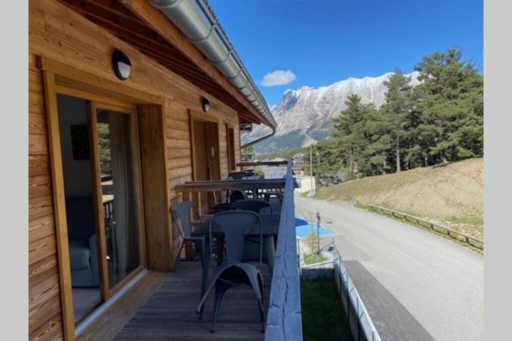 Appartement De Charme Dans Residence Avec Piscine La Joue Du Loup Saint-Étienne-en-Dévoluy المظهر الخارجي الصورة